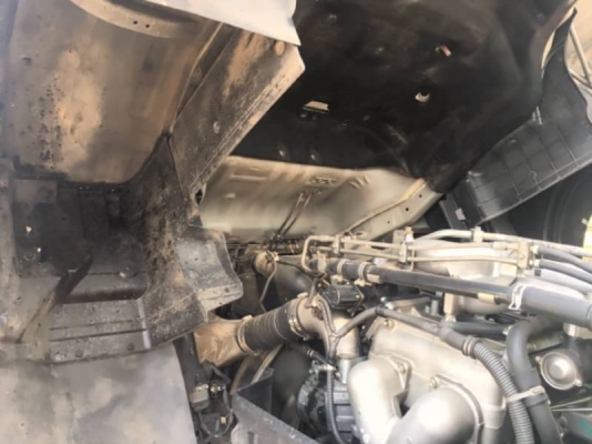 Isuzu 360 แรง แม่ปี 56 ลูกปี 57 ดัมพ์คอกเกษตรอู่พนัส รถสวยเดิมไม่เคยทำสี น้ำหนักบรรทุก 29.70 ตัน เครื่อง/เกียร์เดิม ยางดี พร้อมใช้งาน