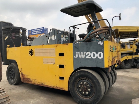 รถบด9ล้อยาง Komatsu JW200 รถเก่านอก ยังไม่เคยผ่านการใช้งานในไทย