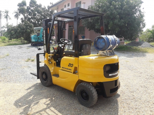 ขายรถยก MITSUBISHI FG20 F17B ใช้แก๊ส เครื่องเบนซิน เกียร์ออโต้ยกได้2ตัน เสา3เมตร ยางตันหน้าหลัง ติดต่อ 098-7962549
