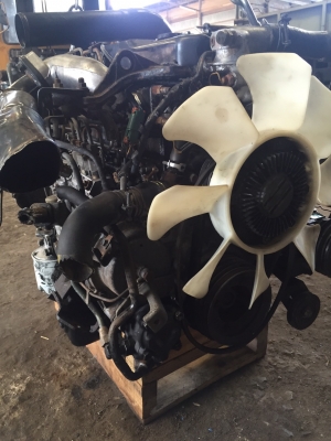 เครื่องยนตร์อีซูสุ4BD turbo วางแบ๊คโฮหลายรุ่นเก่านอก