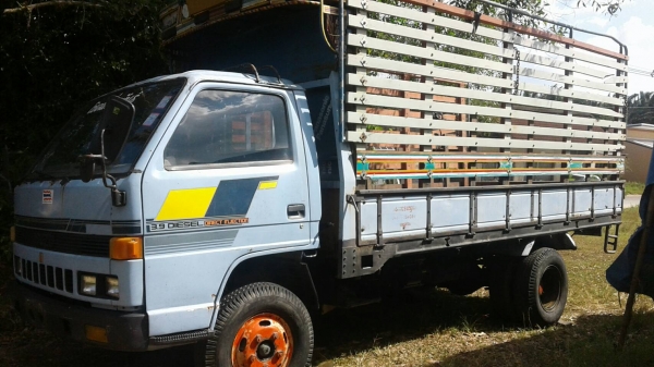 Isuzu NPR 110 Isuzu NPR 110