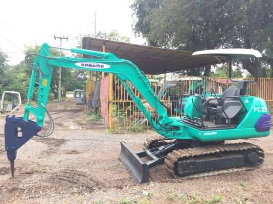 ขายรถขุดแบคโฮ KOMATSU Pc25-1 ขนาดเทียบเท่า30 รถเก่านอกแท้100\%  (พร้อมหัวแย็กOKADA + บุ้งกี๋) (แทรคเหล็กก้อนยาง) คอลโทนน้ำมัน ระบบไว รถพร้อมใช้งาน เอกสารใบอินวอยครบ                ????ราคา 440,000  ต่อรองได้???? ☎️สนใจติดต่อ  096-3268553 (สถิตย์พันธ์) ????
