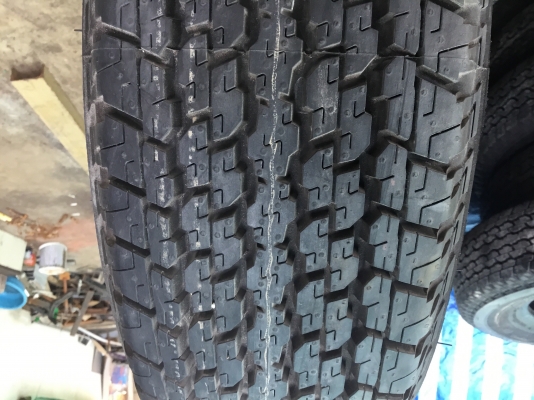 ยางใหม่ป้ายแดง 205R16 ปลายปี17 ยางใหม่ป้ายแดง 205R16 ปลายปี17