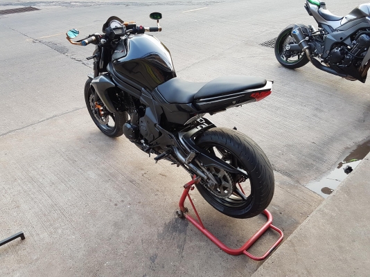 ประกาศ!!!! ปรับราคาพร้อมฟรีดาวน์ครับ ER6N ABS ปี2012 เดิมๆ มีของแต่งนิดหน่อย วิ่งมาประมาน 14XXX ทะเบ