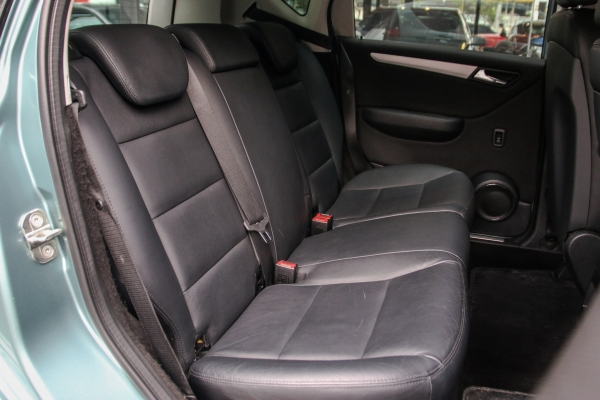 ขาย Benz A170 Avantgarde ปี2005 สีฟ้าน้ำทะเล ขาย Benz A170 Avantgarde ปี2005 สีฟ้าน้ำทะเล