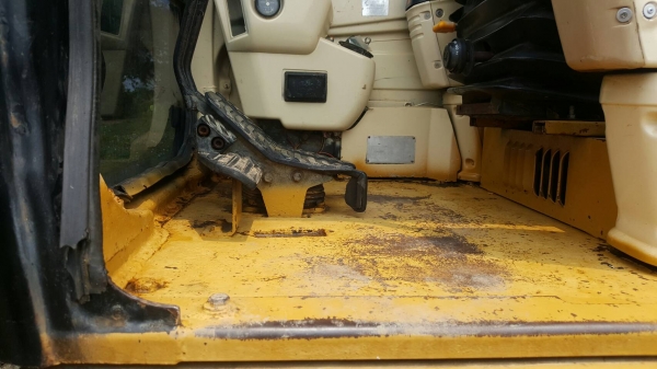 ขาย CAT 320Lสภาพสวยพร้อมใช้ ติดต่อคุณอ๊อฟ พิจิตร 086-737-9991