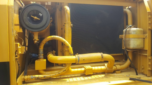 ขายCAT E200Bสภาพสวยพร้อมใช้ ติดต่อคุณอ๊อฟ พิจิตร 086-737-9991