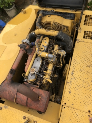 ขายCAT E200Bสภาพสวยพร้อมใช้ ติดต่อคุณอ๊อฟ พิจิตร 086-737-9991