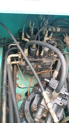 ขาย 1,850,000 KOBELCO sk 200-8 yn 12 super X 8,400 ชม. เครื่องดี ปั้มแรง เอวแน่น ช่วงล่างสวย สีไม่สวยเอกสารแจ้งจำหน่าย รถสวยพร้อมใช้ รถอยู่ เพชรบุรี 090-772-3710 090-772-3708