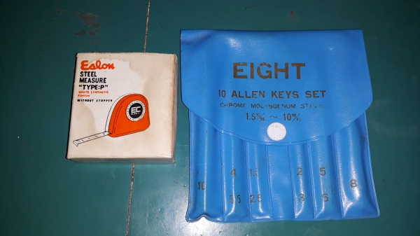 ขายหกเหลี่ยมมิล EIGHT MADE IN JAPAN.และตลับเมตรเจแปน ใหม่เก่าเก็บ