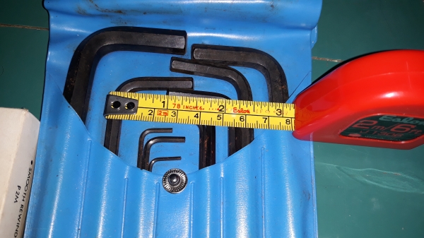 ขายหกเหลี่ยมมิล EIGHT MADE IN JAPAN.และตลับเมตรเจแปน ใหม่เก่าเก็บ ขายหกเหลี่ยมมิล EIGHT MADE IN JAPAN.และตลับเมตรเจแปน ใหม่เก่าเก็บ