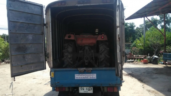 หลังคาปีเนียม4ล้อกลางสภาพสวยพร้อมใช้คับ