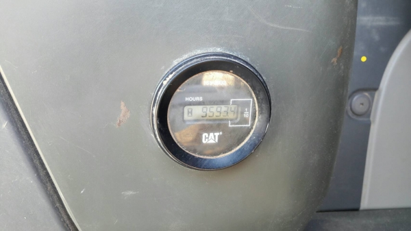 ขาย 1,350,000 CAT 312 D รถสวยเหมือนใหม่ 9,500 ชม.  เครื่องดี ปั๊มแรง เอวแน่น ช่วงล่างใหม่หมด ไฟฟ้าเต็ม เอกสารใบแจ้งจำหน่าย รถสวยพร้อมใช้ รถอยู่ ยะโสธร 090-772-3710 090-772-3708