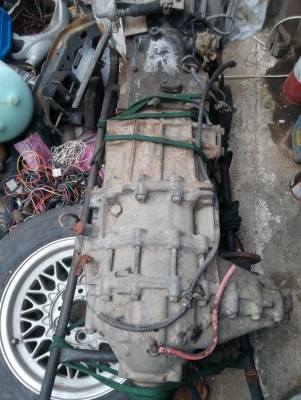 ขายเกียนิสสันคาร์บอน4x4สภาพสวยขายถูก