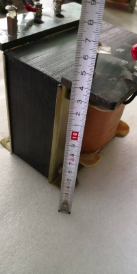 1,200 บ.ส่งถึงบ้านฟรีโทร 083-2000058 LINE ID: line832923 หม้อแปลงไฟจากไฟบ้านเรา 220 V. เป็นไฟญี่ปุ่นหรือเมริกา 100 - 120V. เลือกจุดต่อใช้งานได้ ขนาดกำลัง 7 A.เต็มๆจากญี่ปุ่น(มีแค่ 4 ตัว)