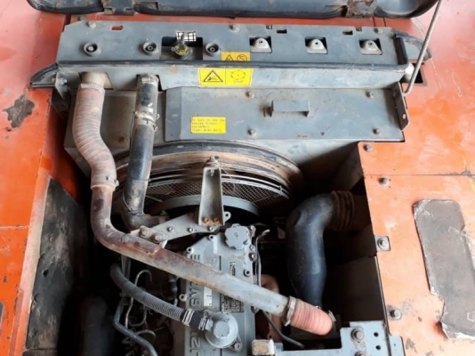 ขาย 1,150,000  HITASHI  ZX 200-3 เครื่องดี  ปั้มแรง เอวดี ช่วงล่างแน่น รถพร้อมใช้  เอกสารเล่มทะเบียน รถสวยพร้อมใช้เอกสารพร้อมโอน รถอยู่ ราชบุรี 090-772-3710 090-772-3708