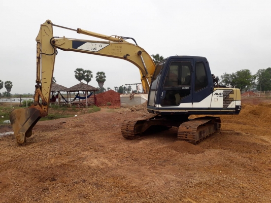 ขายรถแบคโฮ KOBELCO SK120-/// ระบบไฟเต็ม เอกสารอินวอย ราคา 580000