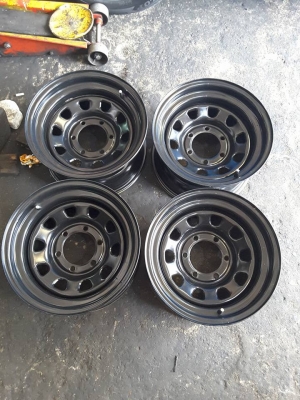 ล้อกะทะลาย Rock ขอบ 15*8 et-20 สภาพใหม่ 1ชุด