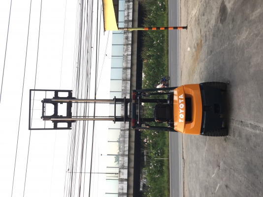 ขาย โตโยต้า รุ่น 7 เบนซิน 3 ตัน