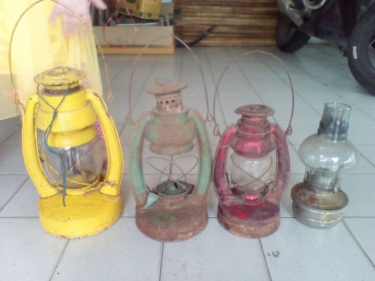 ตะเกียงโบราณเหมา 4 อัน