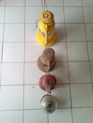 ตะเกียงโบราณเหมา 4 อัน ตะเกียงโบราณเหมา 4 อัน