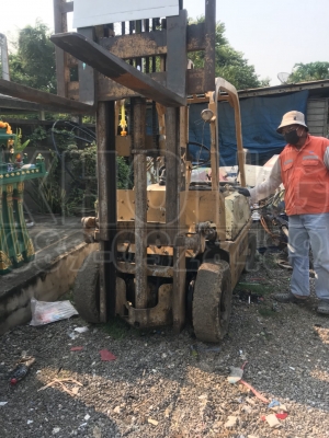 ขายด่วน รถฟอร์คลิฟ ยี่ห้อ yale เครืองดีเซล นิสสัน เสา3เมตร รถพร้อมใช้งาน ขาย 70000 บาท