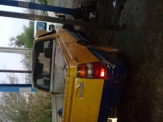 แยกอะไหล่ตัวถังดีแมก ดราก้อน