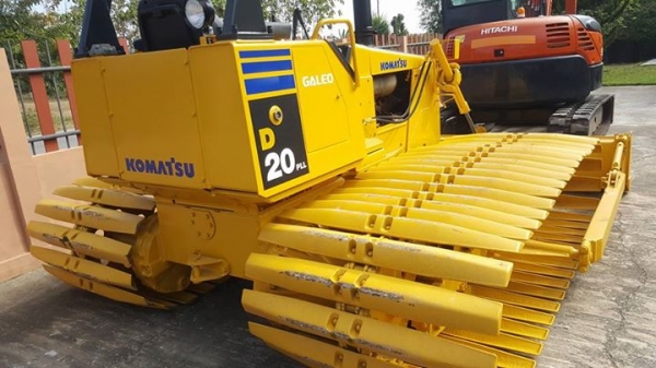 D20PLL-6 รถดันดินเก่าญีปุ่นแท้ใบกว้าง KOMATU@500,000฿ ดูแล้วสนใจโทรหา ☎ 081-989-1989+ ID LINE :rangrayong หรั่งครับ