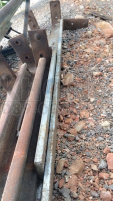 ขายด่วน แผงกระบะรถ 6ล้อ  กว้าง2 เมตร ยาว4 เมตร 30 พร้อมเสาฉาก ทำด้วยเหล็กแข้งแรง ขาย19000 บาท