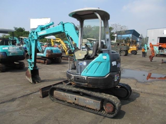 ขายแบคโฮ KOBELCO SK30UR-3