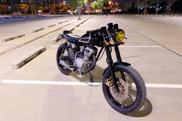 ขาย Honda GL125 แต่ง Cafe รถอยู่ กรุงเทพ ดอนเมือง เอกสารเล่มทะเบียน ภาษี61 พร้อมโอน