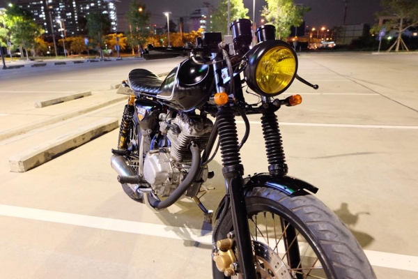 ขาย Honda GL125 แต่ง Cafe รถอยู่ กรุงเทพ ดอนเมือง เอกสารเล่มทะเบียน ภาษี61 พร้อมโอน