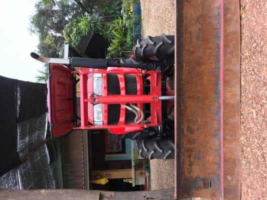 รถแทรกเตอร์ รถแทรกเตอร์