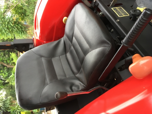 รถแทรกเตอร์ รถแทรกเตอร์