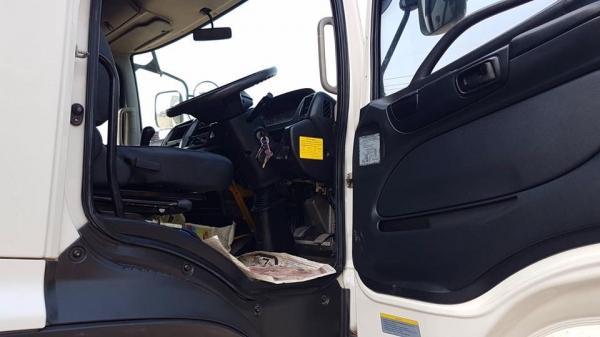 HINO MEGA 344 แรง ปี 56 เฟืองเร็ว แม่เดี่ยวดัมพ์คอกเกษตรพืชไร่ กระบะสามมิตรแท้ ไมล์แท้ 100,000 กม. ยางเรเดียลเต็ม ทะเบียนพร้อม