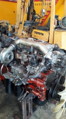 เครื่องยนต์ฮีโน่PO9C#300แรงม้าสวยๆสมบูรณ์ ติดนิ่มดีมากเร่งได้แรงๆรายละเอียดที่081-1951535ครับ