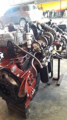 เครื่องยนต์ฮีโน่PO9C#300แรงม้าสวยๆสมบูรณ์ ติดนิ่มดีมากเร่งได้แรงๆรายละเอียดที่081-1951535ครับ