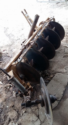 ขายครับ 34 แรง ใบมีด ผานพรวน พร้อมใช้ เล่มชุดโอนครบ ราคา 178,000 บาท กันทรลักษ์ ศรีสะเกษ เน้นโทร.0816004753/0984422502 ครับ...