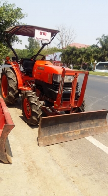 ขายครับ 34 แรง ใบมีด ผานพรวน พร้อมใช้ เล่มชุดโอนครบ ราคา 178,000 บาท กันทรลักษ์ ศรีสะเกษ เน้นโทร.0816004753/0984422502 ครับ...