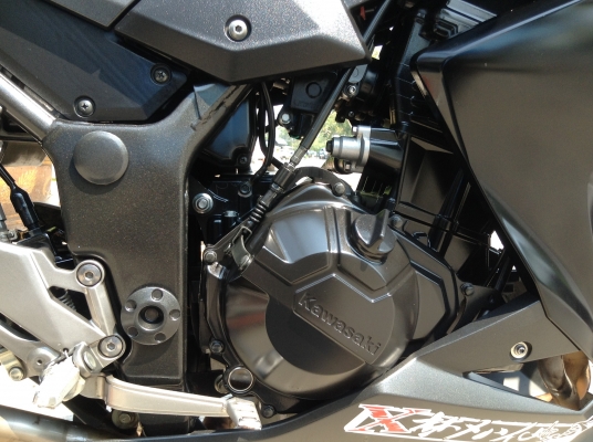 ด่วน Kawasaki Z250