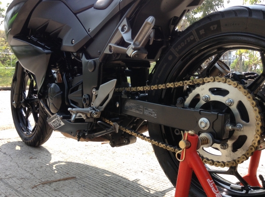 ด่วน Kawasaki Z250