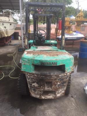 ขายรถฟอร์คลิฟต์ นิสสัน 3 ตัน ราคา 135000