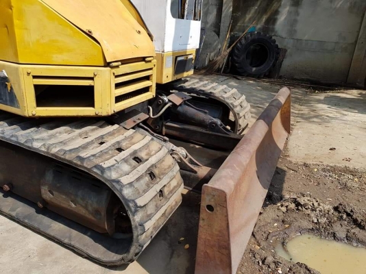 ขออนุญาติขายรถขุด ขนาด 5.5 ตัน หรือ PC 55 Mitsubishi MXR55 แทรคยางสภาพสมบูรณ์ เครื่องยนต์ดีมาก (หัวน็อตยังสีทอง) การใช้งานรถคันนี้เพียง 1800 ชั่วโมง รถนอกไม่เคยใช้งานในไทย สภาพเอวสวิงดีมากๆ ระบบทำงานไว สภาพนี้หาได้ยากมาก รับรองคุณภาพและการใช้งาน ราคา 320, ขออนุญาติขายรถขุด ขนาด 5.5 ตัน หรือ PC 55 Mitsubishi MXR55 แทรคยางสภาพสมบูรณ์ เครื่องยนต์ดีมาก (หัวน็อตยังสีทอง) การใช้งานรถคันนี้เพียง 1800 ชั่วโมง รถนอกไม่เคยใช้งานในไทย สภาพเอวสวิงดีมากๆ ระบบทำงานไว สภาพนี้หาได้ยากมาก รับรองคุณภาพและการใช้งาน ราคา 320,