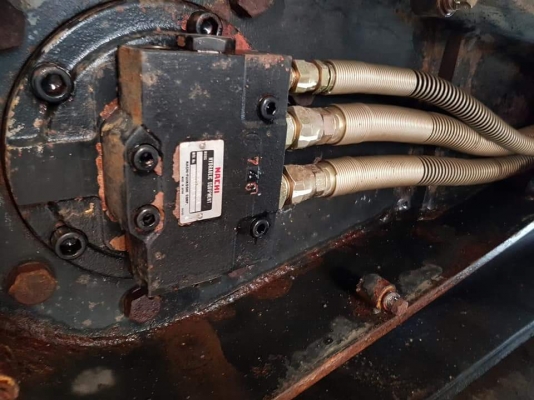 ขออนุญาติขายรถขุด ขนาด 5.5 ตัน หรือ PC 55 Mitsubishi MXR55 แทรคยางสภาพสมบูรณ์ เครื่องยนต์ดีมาก (หัวน็อตยังสีทอง) การใช้งานรถคันนี้เพียง 1800 ชั่วโมง รถนอกไม่เคยใช้งานในไทย สภาพเอวสวิงดีมากๆ ระบบทำงานไว สภาพนี้หาได้ยากมาก รับรองคุณภาพและการใช้งาน ราคา 320, ขออนุญาติขายรถขุด ขนาด 5.5 ตัน หรือ PC 55 Mitsubishi MXR55 แทรคยางสภาพสมบูรณ์ เครื่องยนต์ดีมาก (หัวน็อตยังสีทอง) การใช้งานรถคันนี้เพียง 1800 ชั่วโมง รถนอกไม่เคยใช้งานในไทย สภาพเอวสวิงดีมากๆ ระบบทำงานไว สภาพนี้หาได้ยากมาก รับรองคุณภาพและการใช้งาน ราคา 320,