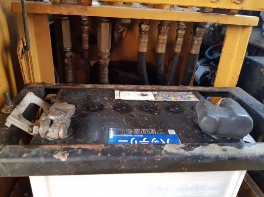 ขออนุญาติขายรถขุด ขนาด 5.5 ตัน หรือ PC 55 Mitsubishi MXR55 แทรคยางสภาพสมบูรณ์ เครื่องยนต์ดีมาก (หัวน็อตยังสีทอง) การใช้งานรถคันนี้เพียง 1800 ชั่วโมง รถนอกไม่เคยใช้งานในไทย สภาพเอวสวิงดีมากๆ ระบบทำงานไว สภาพนี้หาได้ยากมาก รับรองคุณภาพและการใช้งาน ราคา 320, ขออนุญาติขายรถขุด ขนาด 5.5 ตัน หรือ PC 55 Mitsubishi MXR55 แทรคยางสภาพสมบูรณ์ เครื่องยนต์ดีมาก (หัวน็อตยังสีทอง) การใช้งานรถคันนี้เพียง 1800 ชั่วโมง รถนอกไม่เคยใช้งานในไทย สภาพเอวสวิงดีมากๆ ระบบทำงานไว สภาพนี้หาได้ยากมาก รับรองคุณภาพและการใช้งาน ราคา 320,