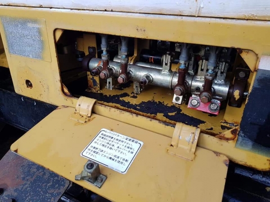 ขออนุญาติขายรถขุด ขนาด 5.5 ตัน หรือ PC 55 Mitsubishi MXR55 แทรคยางสภาพสมบูรณ์ เครื่องยนต์ดีมาก (หัวน็อตยังสีทอง) การใช้งานรถคันนี้เพียง 1800 ชั่วโมง รถนอกไม่เคยใช้งานในไทย สภาพเอวสวิงดีมากๆ ระบบทำงานไว สภาพนี้หาได้ยากมาก รับรองคุณภาพและการใช้งาน ราคา 320, ขออนุญาติขายรถขุด ขนาด 5.5 ตัน หรือ PC 55 Mitsubishi MXR55 แทรคยางสภาพสมบูรณ์ เครื่องยนต์ดีมาก (หัวน็อตยังสีทอง) การใช้งานรถคันนี้เพียง 1800 ชั่วโมง รถนอกไม่เคยใช้งานในไทย สภาพเอวสวิงดีมากๆ ระบบทำงานไว สภาพนี้หาได้ยากมาก รับรองคุณภาพและการใช้งาน ราคา 320,