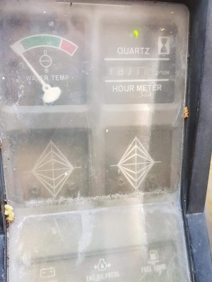 ขออนุญาติขายรถขุด ขนาด 5.5 ตัน หรือ PC 55 Mitsubishi MXR55 แทรคยางสภาพสมบูรณ์ เครื่องยนต์ดีมาก (หัวน็อตยังสีทอง) การใช้งานรถคันนี้เพียง 1800 ชั่วโมง รถนอกไม่เคยใช้งานในไทย สภาพเอวสวิงดีมากๆ ระบบทำงานไว สภาพนี้หาได้ยากมาก รับรองคุณภาพและการใช้งาน ราคา 320, ขออนุญาติขายรถขุด ขนาด 5.5 ตัน หรือ PC 55 Mitsubishi MXR55 แทรคยางสภาพสมบูรณ์ เครื่องยนต์ดีมาก (หัวน็อตยังสีทอง) การใช้งานรถคันนี้เพียง 1800 ชั่วโมง รถนอกไม่เคยใช้งานในไทย สภาพเอวสวิงดีมากๆ ระบบทำงานไว สภาพนี้หาได้ยากมาก รับรองคุณภาพและการใช้งาน ราคา 320,