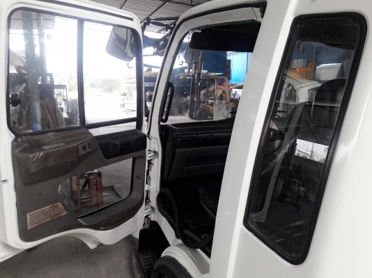 หัวรถ Hino ไฮเทค (ตามสภาพ) หัวรถ Hino ไฮเทค (ตามสภาพ)