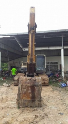 ขายแบ็คโฮ โคมัทสึ PC200