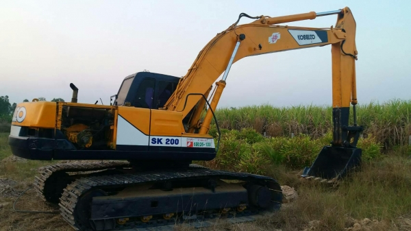 ขายแบ็คโฮ KOBELCO SK200 SUPER MARK-3 ขายแบ็คโฮ KOBELCO SK200 SUPER MARK-3